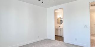 The Jax Gallery 27