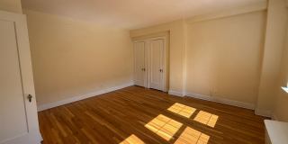 New King Edward Gallery 406