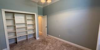 Stunning Seven Oaks Home! Gallery 20