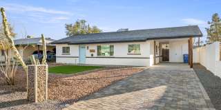 2207 North 28th Place Gallery 3