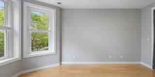 1311 E CAPITOL Street SE Gallery 28