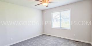 Beautiful Clive Home in Waukee Schools | Quartz Counters & 2-Car Garage Gallery 9
