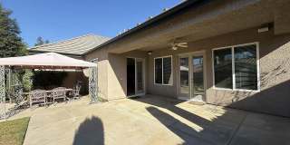 Spacious Luxury Home in Prestigious Country Club Community Gallery 18