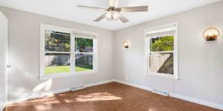 3 Bedroom | 2.5 Bathroom | 2 Car Garage | Springfield MO | Fenced Back Yard | 2 Living Areas | Quiet Neighborhood! Gallery 8