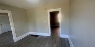 Charming 3-Bedroom Property in Prime Location Gallery 6