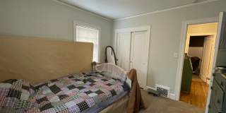 AVAILABLE JULY - 3 BEDROOM/1.5 BATHROOM HOME Gallery 14