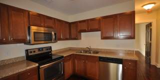 Walk to UK - Pre Leasing Now for the Fall Semester 2026 Gallery 4