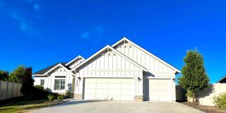 4 Bedroom 2 bath 3 Car Garage Single Level Meridian. Gallery 1