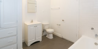5300-5308 S. Hyde Park Boulevard Gallery 17