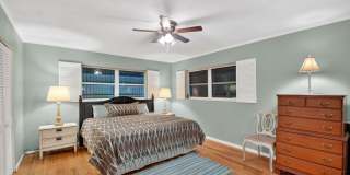 2111 NE 1ST Court Gallery 23
