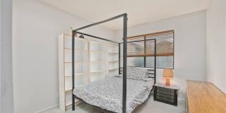 5711 Owensmouth Gallery 13