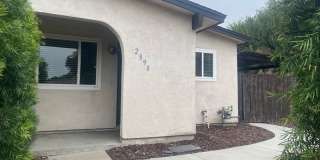 3bd/2ba Single Story Duplex with New Luxury Vinyl Plank! 3bd/2ba Single Story Duplex with New Luxury Vinyl Plank! Gallery 1