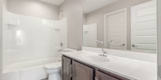 Brand New Build! Massive modern 4 bedroom/4.5 bathroom townhome in the heart of Chandler Gallery 33
