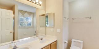 FENCED IN YARD!!!  Beautiful 4/3 UPDATED SF Home in Gaithersburg Gallery 34