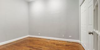 1228 N Noble Street Gallery 19