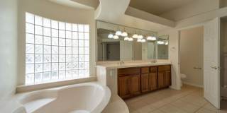 4bd/3.5ba in Southern Highlands Gallery 32
