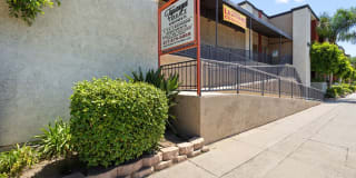 Topanga Terrace Gallery 25