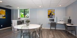 Laurel West End Gallery 13