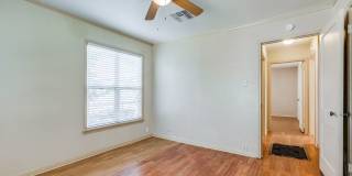2-BEDROOM HOME IN WILSHIRE VILLAGE Gallery 20