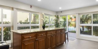 Lombardi Apartments Gallery 56