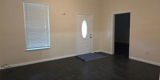 608 W 6th Street Gallery 2