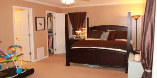 3BR/ 2BA One-level Home in West Hills, Fenced Backyard Gallery 6