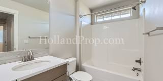 ** NEW PRICE ** Gorgeous 3-Bed Hillsboro Home with a Fenced Yard! Gallery 22