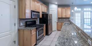 UT PRE-LEASE : 6 Bed / 3 Bath - Spacious bedrooms, North of UT Gallery 5