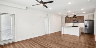 The Pullman Luxury Apartment Homes Gallery 75