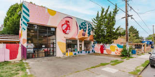 2121 Belmont Gallery 52