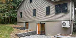 6 Mares Trail Gallery 1