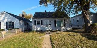 3 large bedrooms, 2 full bathrooms, spaces rec room, oversized/dual purpose living, kitchen with breakfast nook area, fenced in yard & more…. Gallery 1