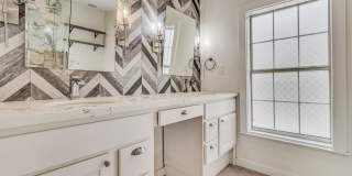 3-BEDROOM IN ALAMO HEIGHTS W/ POOL Gallery 10