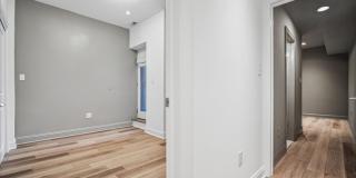 Modern 2BR 2BA Apartment in Columbia Heights Gallery 16