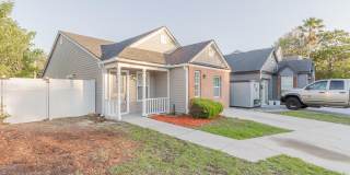 563 STAFFORDSHIRE Drive E Gallery 4