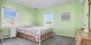 300 Beach Ave E Gallery 28