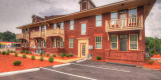 528 E PARKWAY Gallery 1