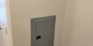 2960 Willamette St. Gallery 401