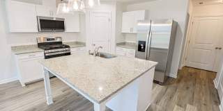 Beautiful New Construction 3/2.5 Home, Located off Centerville in Canopy Subdivision Gallery 17