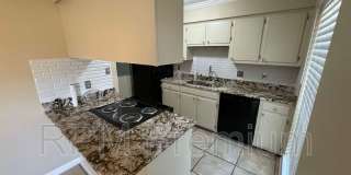 1027 Barrington Dr. Unit A Gallery 5