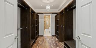 2006 ELLSWORTH Street Gallery 23