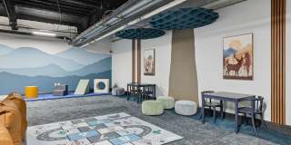 The 6Hundred Gallery 27