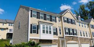 4 bed/3.5 bath Townhouse in Suncrest Village - July 27th Gallery 1