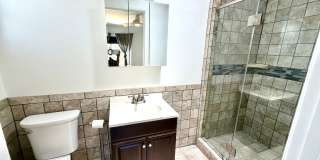 Beautiful Newly Renovated 3BD 2BA Gallery 12