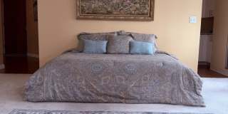 401 E Ontario Street Gallery 6