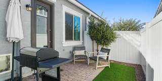 Sienna at South Mountain Gallery 14