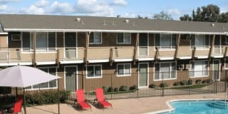 Towne Centre at Orange Gallery 18