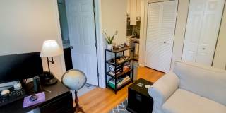 2520 W Leland Gallery 16