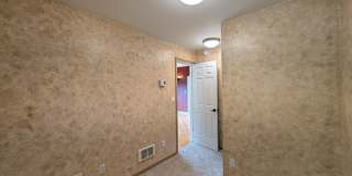 3Bd/2Ba Everett Condo Gallery 8