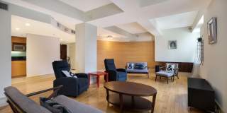 1737 CHESTNUT Street Gallery 14